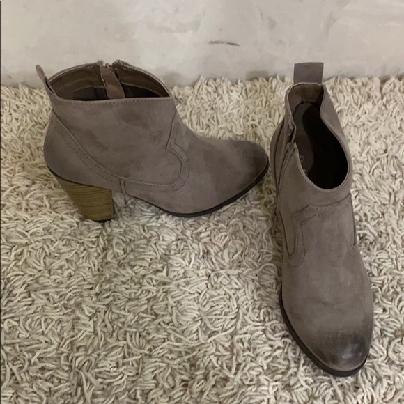 Ancle booties!💕💕💕 - Picture 2 of 4